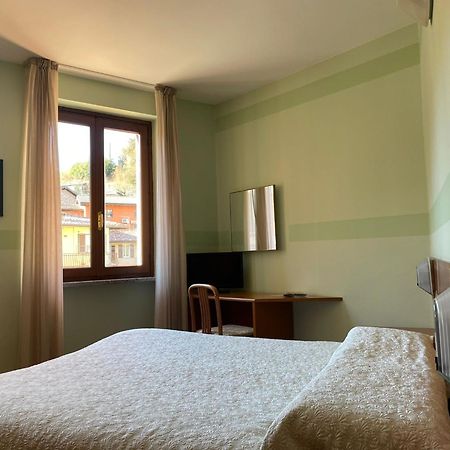 Hotel Ristorante Centrale Vestone Екстериор снимка