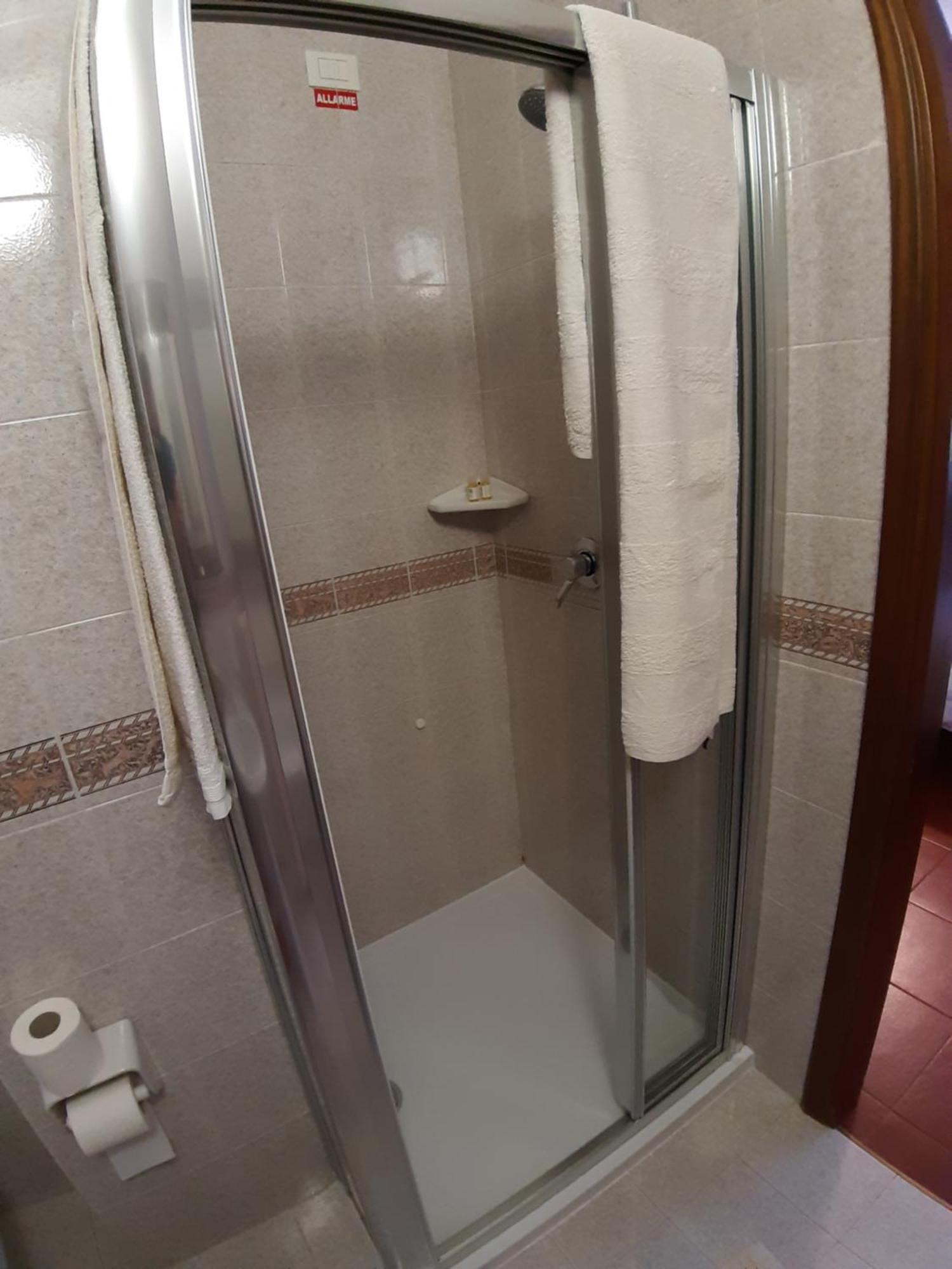 Hotel Ristorante Centrale Vestone Стая снимка