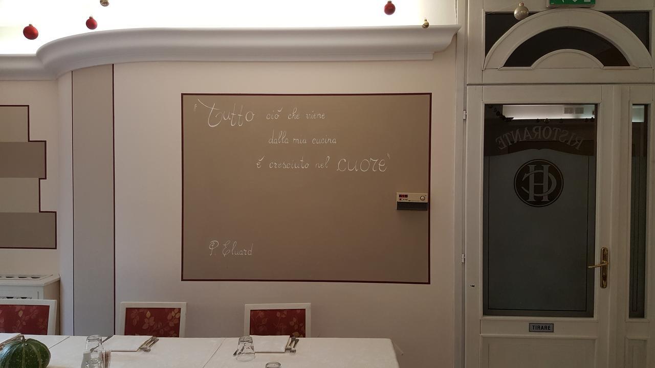 Hotel Ristorante Centrale Vestone Екстериор снимка