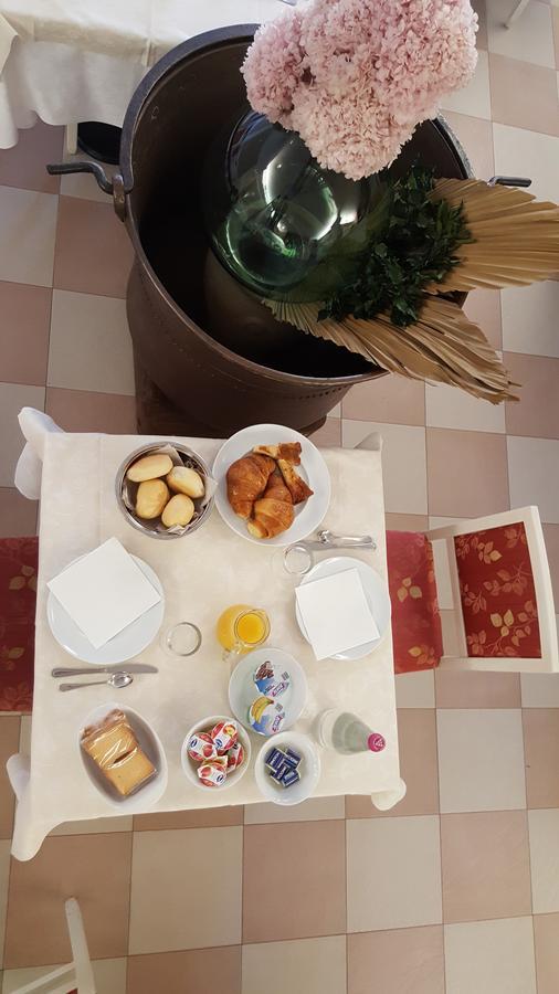 Hotel Ristorante Centrale Vestone Екстериор снимка