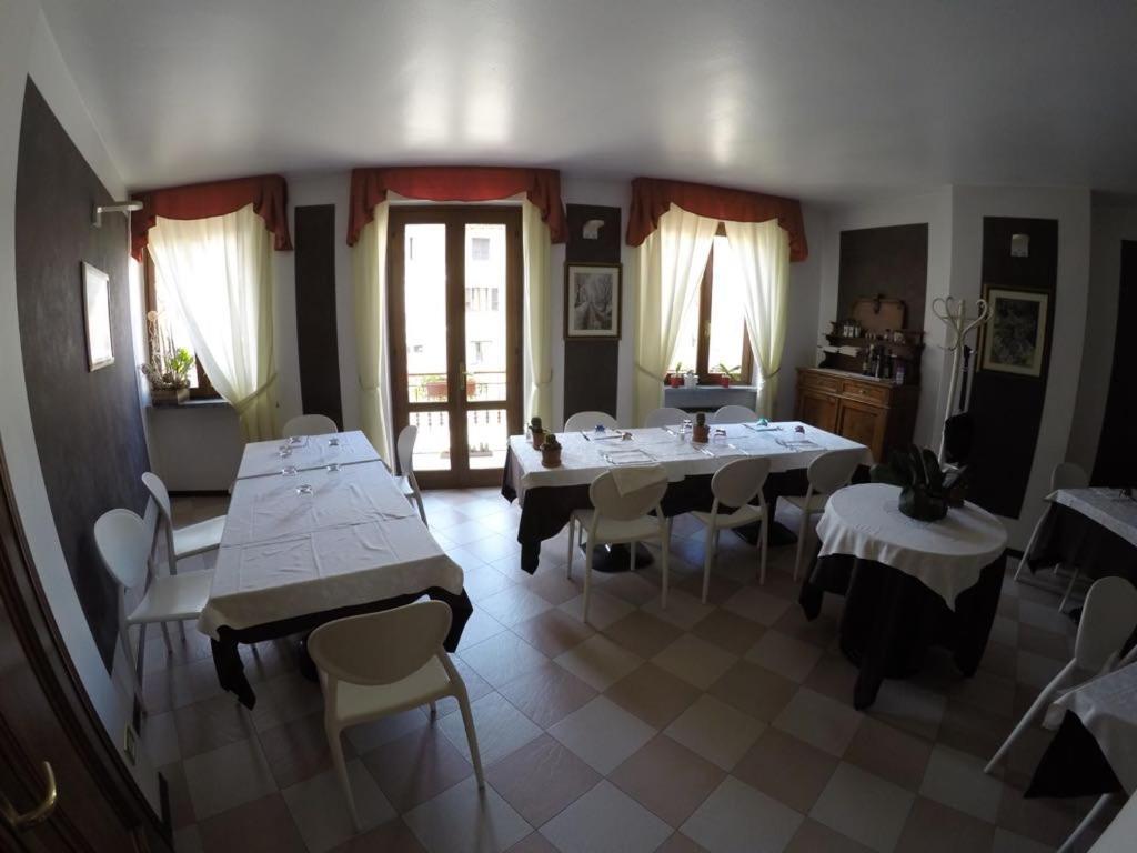 Hotel Ristorante Centrale Vestone Екстериор снимка